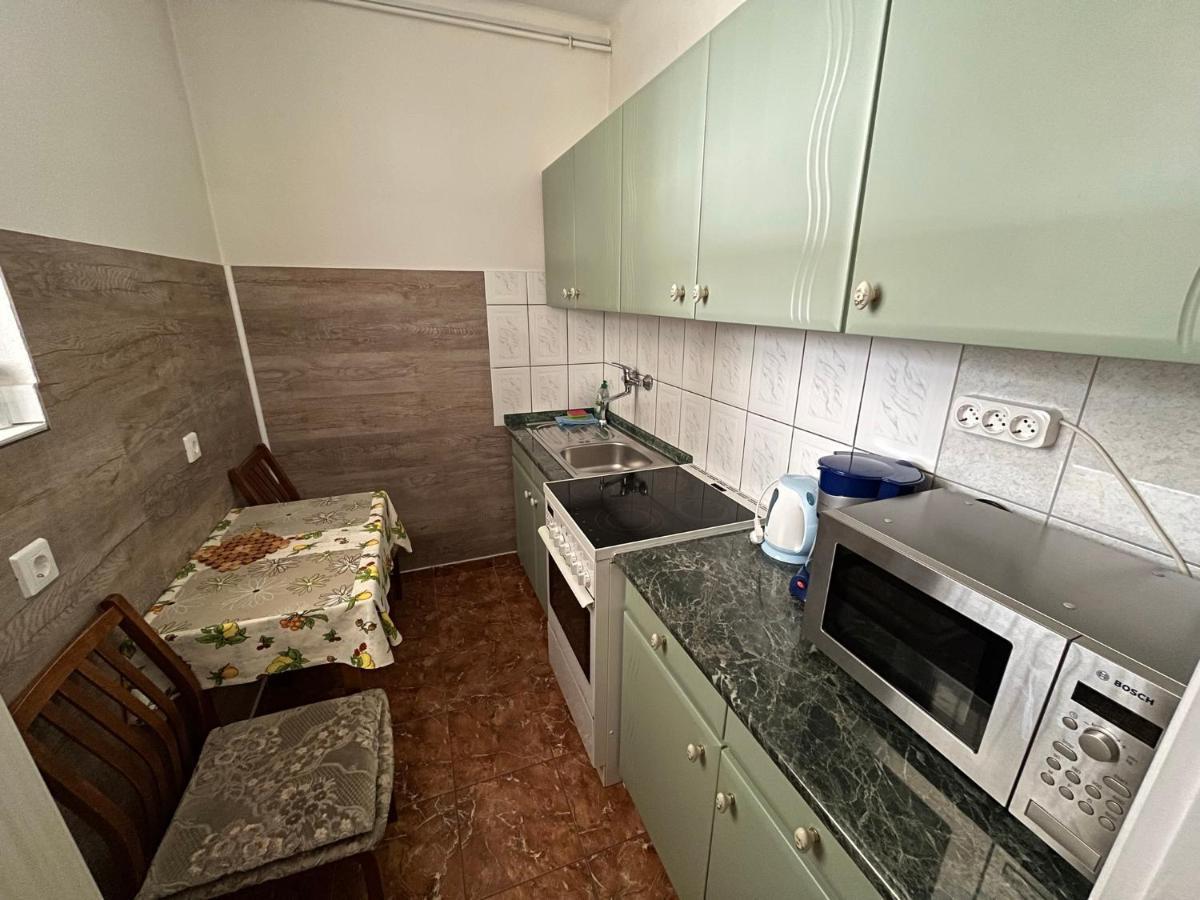 Bük Karolin Apartman מראה חיצוני תמונה