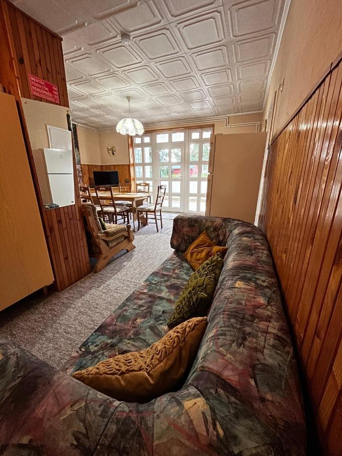 Bük Karolin Apartman מראה חיצוני תמונה