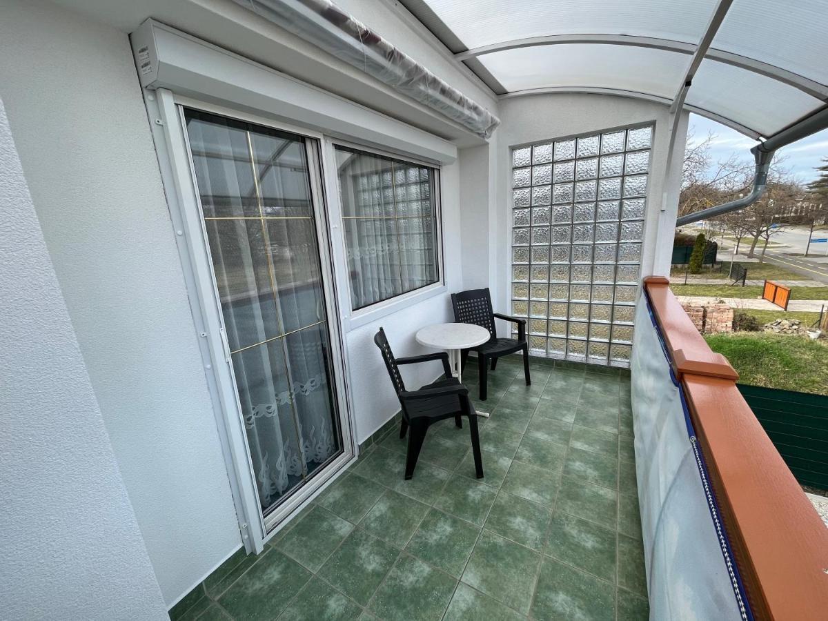 Bük Karolin Apartman מראה חיצוני תמונה