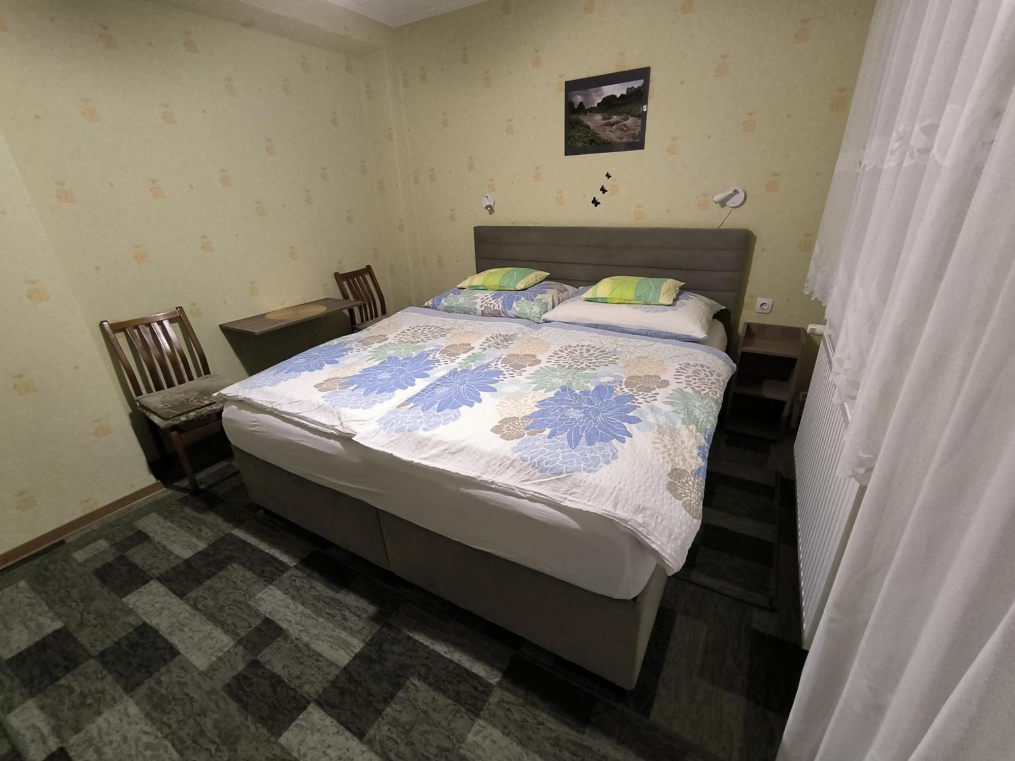 Bük Karolin Apartman מראה חיצוני תמונה