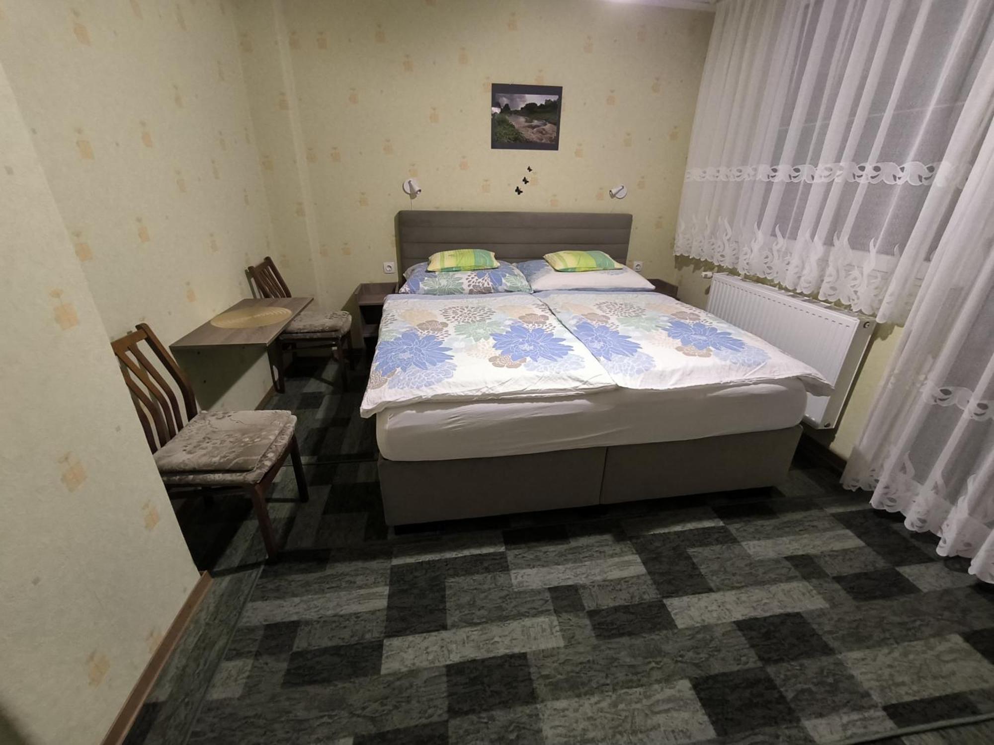 Bük Karolin Apartman מראה חיצוני תמונה